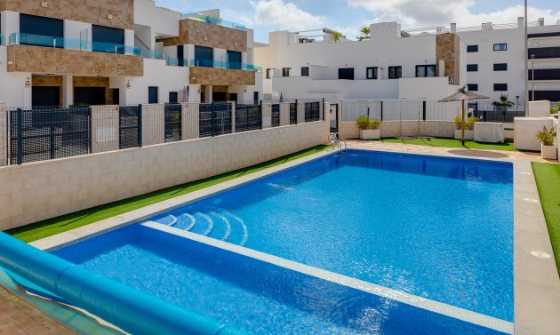 Reventa - Villa -
Villamartín - Villamartin