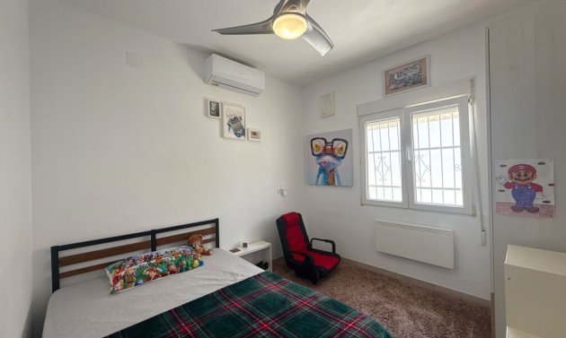 Resale - Bungalow -
Villamartín - Blue Lagoon