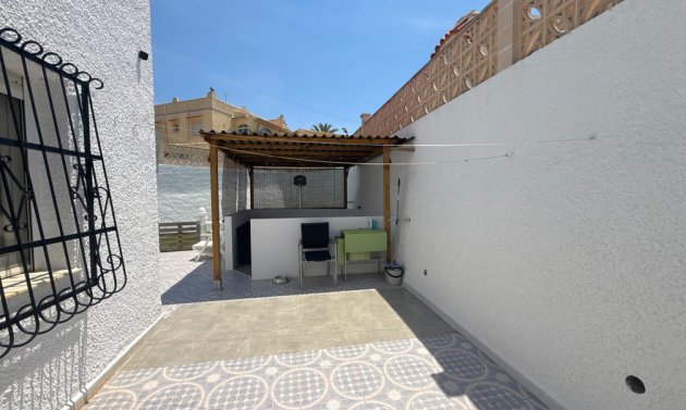 Resale - Bungalow -
Villamartín - Blue Lagoon