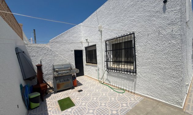 Resale - Bungalow -
Villamartín - Blue Lagoon