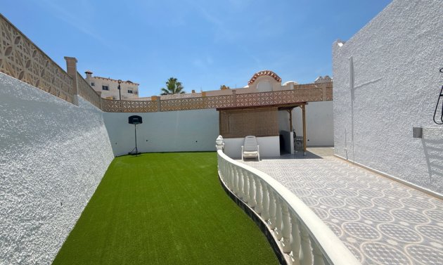 Resale - Bungalow -
Villamartín - Blue Lagoon