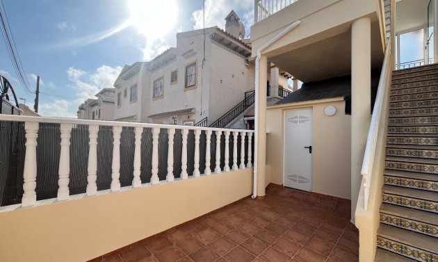 Reventa - Apartamento -
Playa Flamenca - Res. San Antonio
