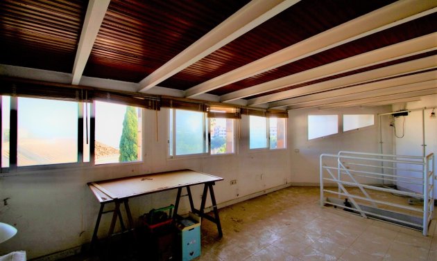 Resale - Villa -
Alicante - Campoamor
