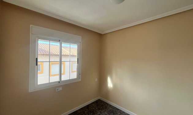 Reventa - Apartamento -
Playa Flamenca - Res. San Antonio