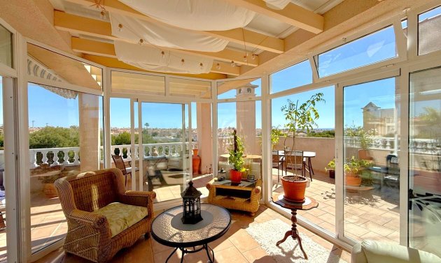 Resale - Duplex -
Orihuela Costa - Playa Flamenca