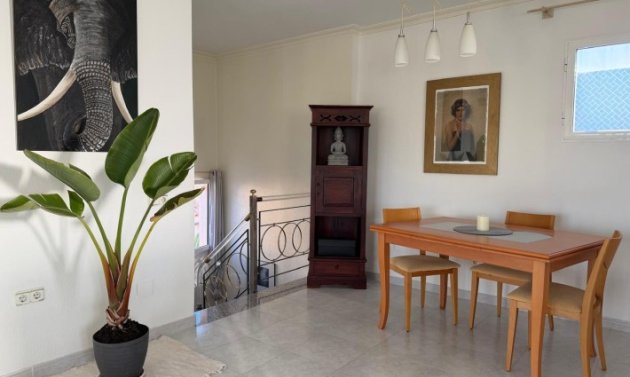 Resale - Duplex -
Orihuela Costa - Playa Flamenca