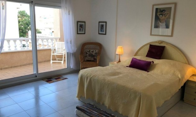 Resale - Duplex -
Orihuela Costa - Playa Flamenca