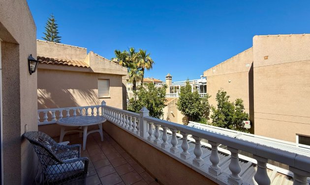 Resale - Duplex -
Orihuela Costa - Playa Flamenca