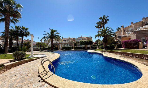 Resale - Duplex -
Orihuela Costa - Playa Flamenca