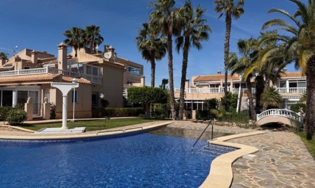 Resale - Duplex -
Orihuela Costa - Playa Flamenca