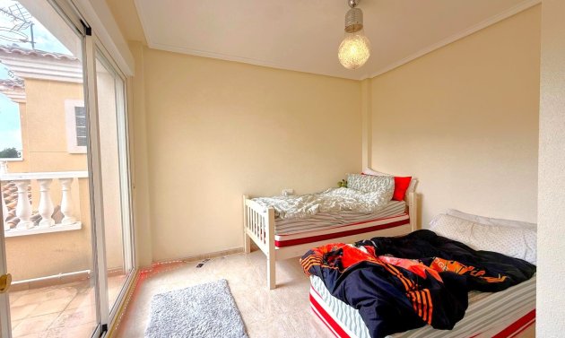 Resale - Villa -
Orihuela Costa - Villamartín