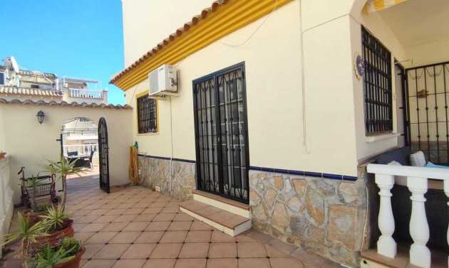 Reventa - Semi Detached Villa -
Playa Flamenca - Play Flamenca