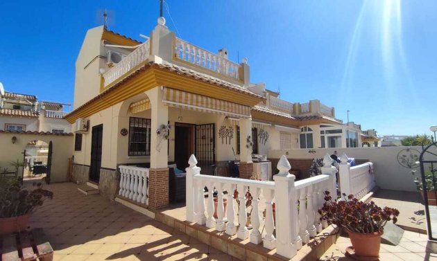 Reventa - Semi Detached Villa -
Playa Flamenca - Play Flamenca