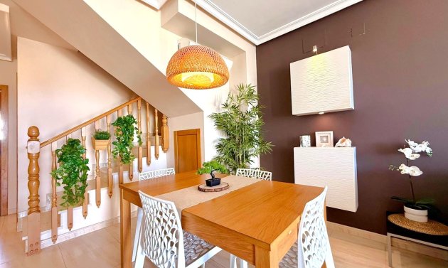 Resale - Townhouse -
Orihuela Costa - Lomas de Cabo Roig