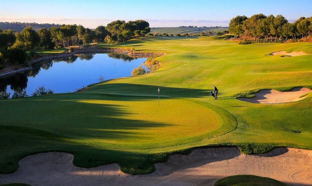 Obra nueva - Villa -
Orihuela Costa - Las Colinas Golf