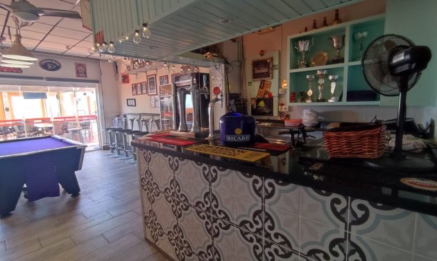 Resale - Commercial -
Los Altos