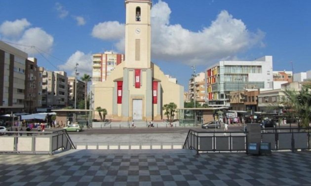 Obra nueva - Apartamento -
Guardamar del Segura - Pueblo