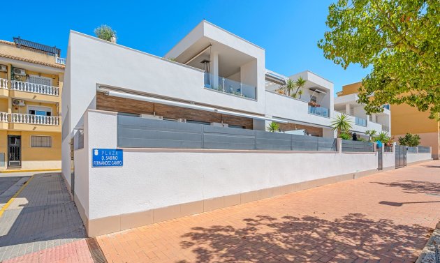 Wiederverkauf - Stadthaus -
Formentera del Segura