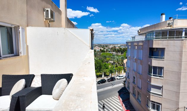 Resale - Apartment -
Torrevieja - Parque las naciones