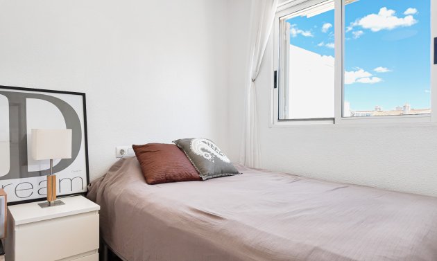 Resale - Apartment -
Torrevieja - Parque las naciones