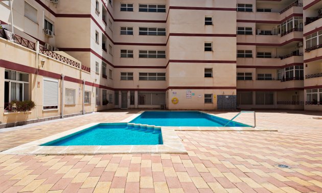Resale - Apartment -
Torrevieja - Parque las naciones