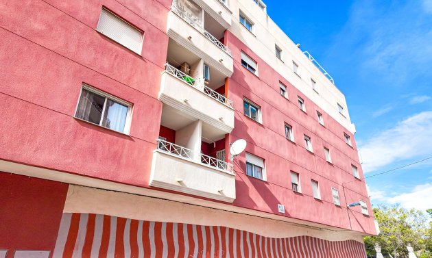 Resale - Apartment -
Torrevieja - Parque las naciones