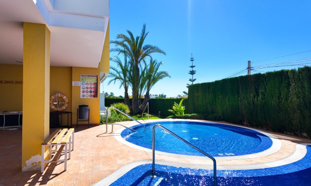Reventa - Apartamento -
Orihuela Costa - Villamartín