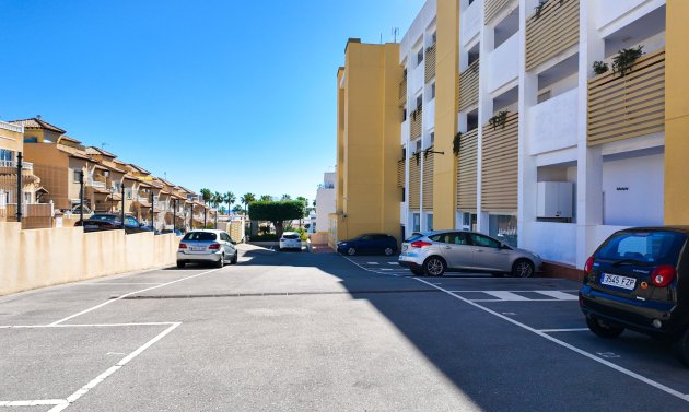 Reventa - Apartamento -
Orihuela Costa - Villamartín