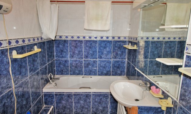 Resale - Townhouse -
Villamartín - Villamartin