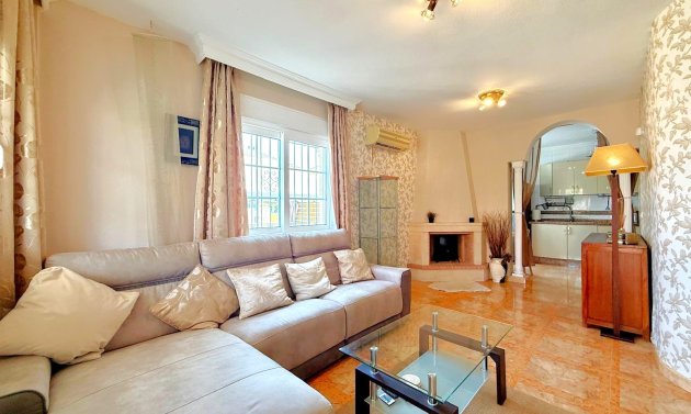 Reventa - Apartamento -
Orihuela Costa - Villamartín