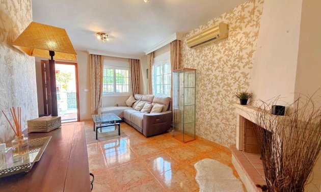 Reventa - Apartamento -
Orihuela Costa - Villamartín