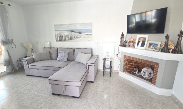 Resale - Apartment -
Villamartín - Verdemar