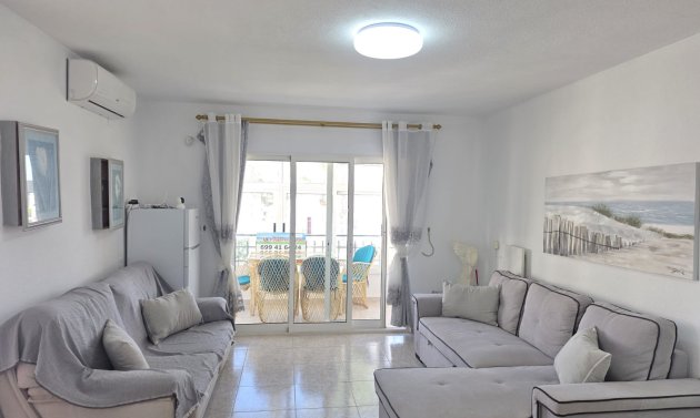 Resale - Apartment -
Villamartín - Verdemar