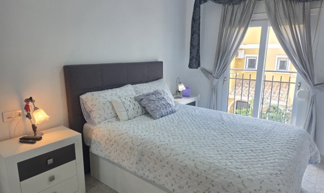 Resale - Apartment -
Villamartín - Verdemar
