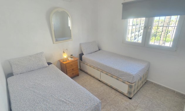 Resale - Apartment -
Villamartín - Verdemar