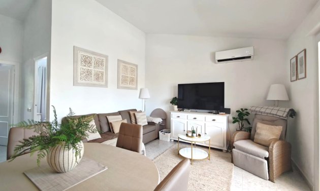 Resale - Apartment -
Villamartín - Lomas Golf