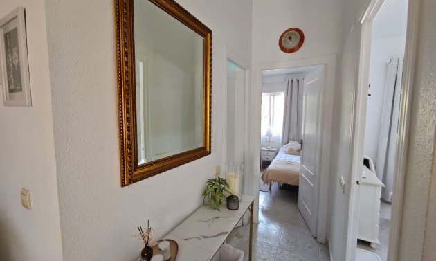 Resale - Apartment -
Villamartín - Lomas Golf