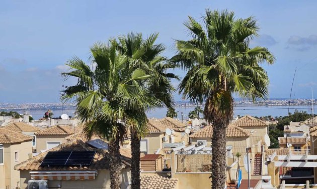 Resale - Apartment -
Los Altos - Dream Hills
