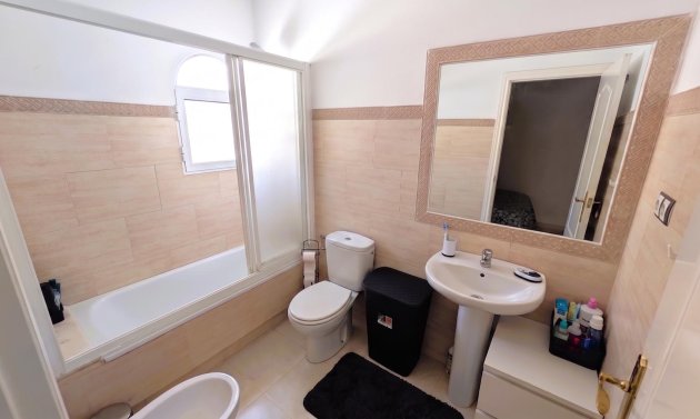 Resale - Villa -
Algorfa - Lo Crispen