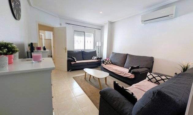 Resale - Villa -
Algorfa - Lo Crispen