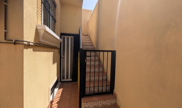 Resale - Villa -
Algorfa - Lo Crispen
