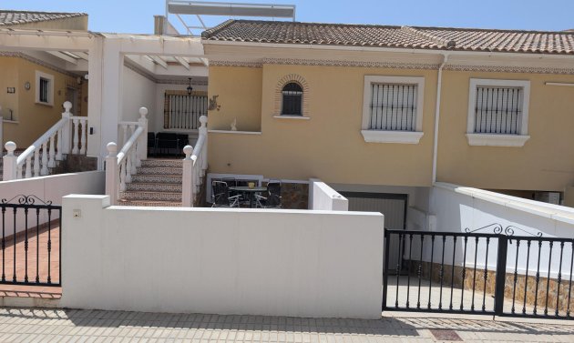 Resale - Villa -
Algorfa - Lo Crispen