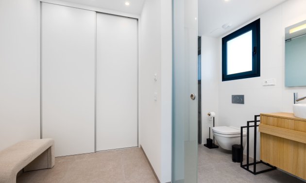 Reventa - Apartamento -
Campoamor - Las Colinas Golf and Country Club