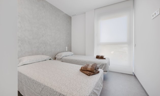 Reventa - Apartamento -
Campoamor - Las Colinas Golf and Country Club