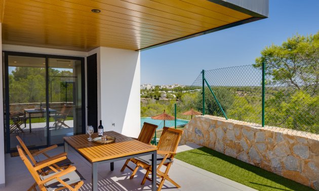 Reventa - Apartamento -
Campoamor - Las Colinas Golf and Country Club