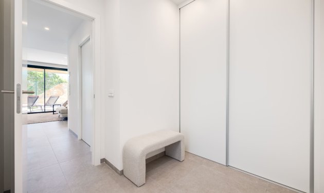 Reventa - Apartamento -
Campoamor - Las Colinas Golf and Country Club