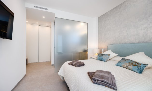 Reventa - Apartamento -
Campoamor - Las Colinas Golf and Country Club