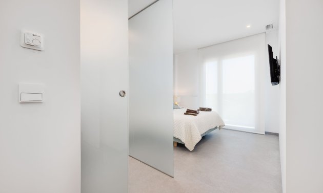 Reventa - Apartamento -
Campoamor - Las Colinas Golf and Country Club