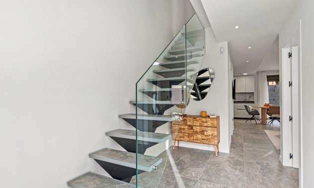 Resale - Semi Detached Villa -
Torre de la Horadada