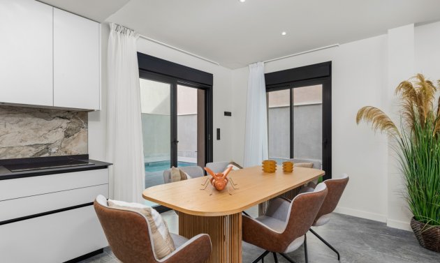 Resale - Semi Detached Villa -
Torre de la Horadada